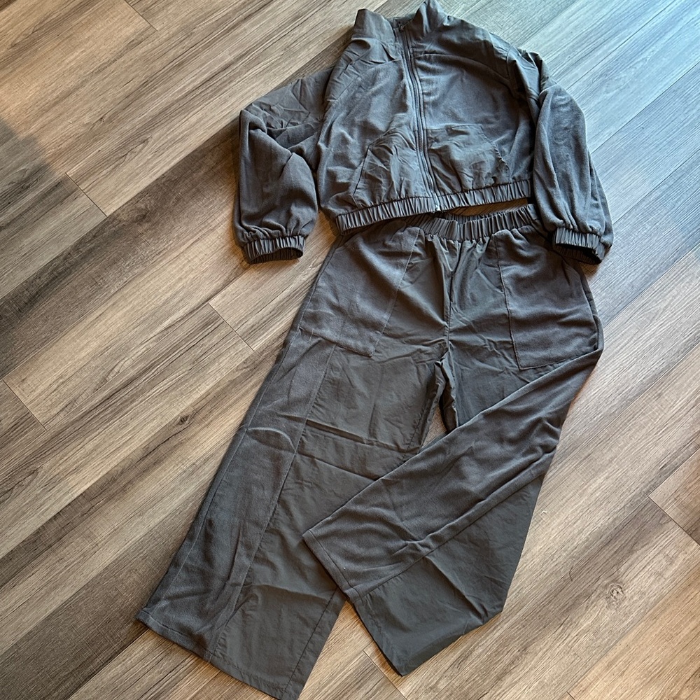 SHEIN Women's Charcoal Gray Jumpsuit
